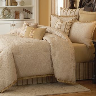 AICO Michael Amini Carlton 9pc Queen Comforter Set, Ivory
