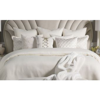 AICO Michael Amini Hailey 10pc King Comforter Set - Ivory