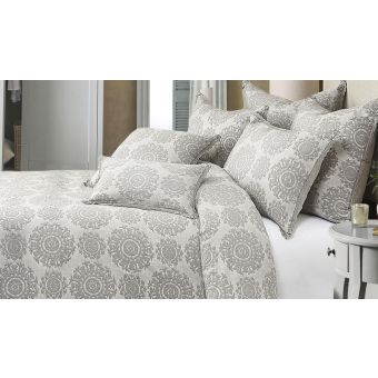 AICO Michael Amini Reagan 8pc King Duvet Set - Gray