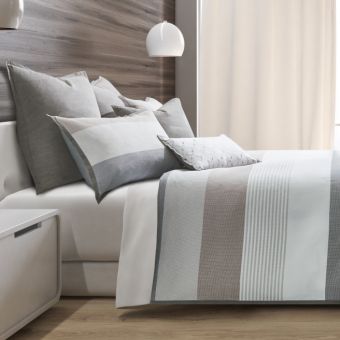 AICO Michael Amini Ultra 7pc Queen Duvet Set - Grey